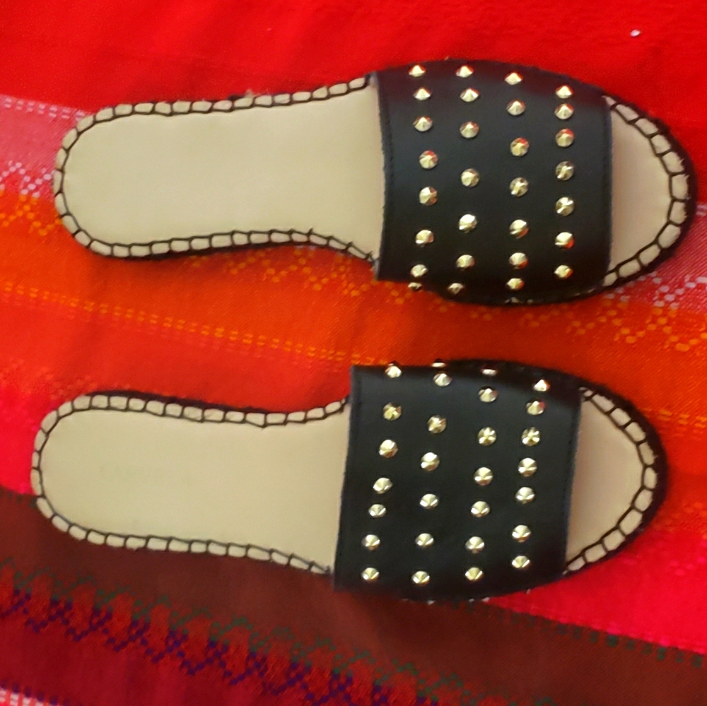 NWOT Carvela ♣️ Kurt Geiger Black Studded Sandals